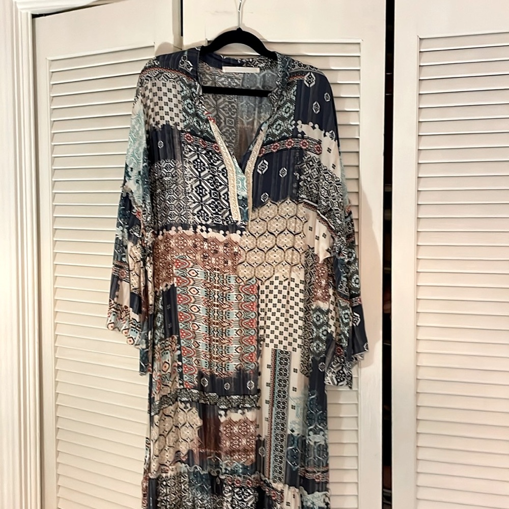Boho midi dress, long sleeve, with slits, fits S and M in great condition